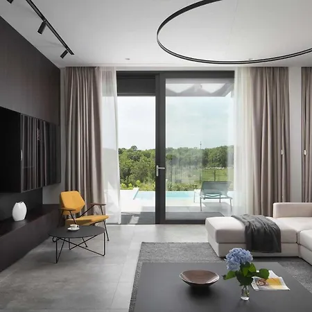 ヴィラ Modern Noble With View And Pool In ベール